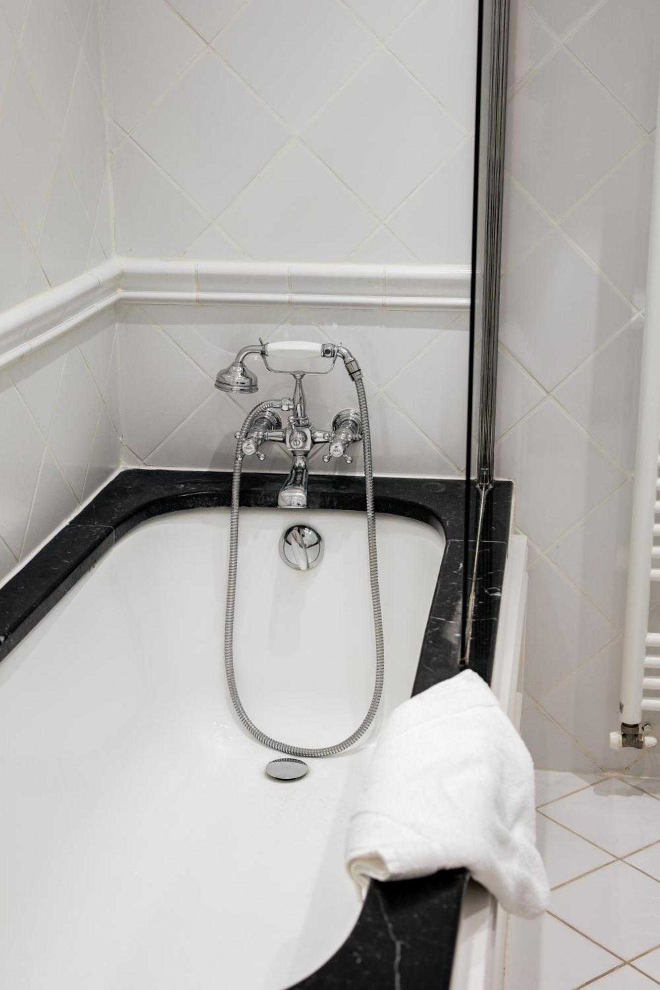 Les Vergers De Paul Hotel