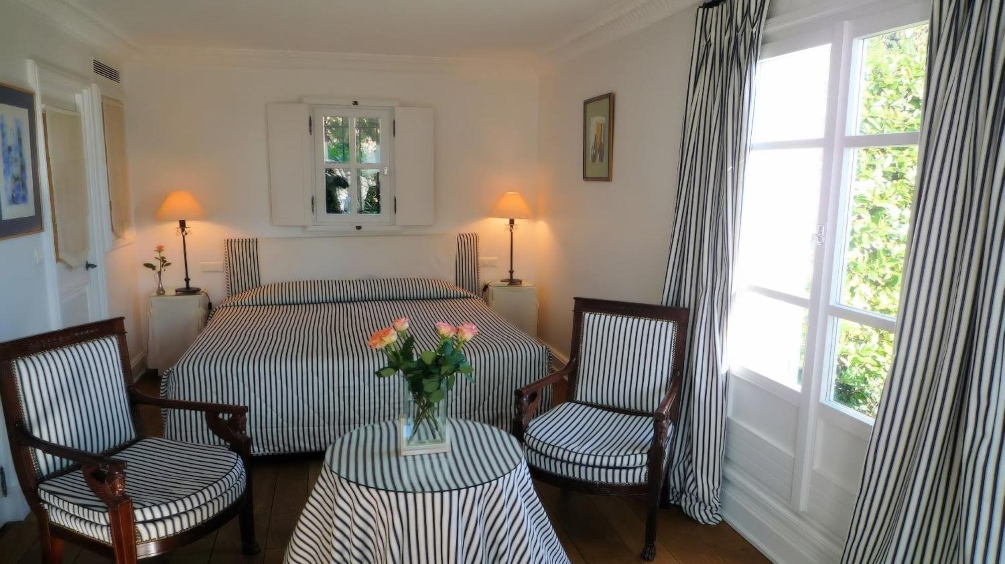 Hotel Les Vergers De Paul 4*